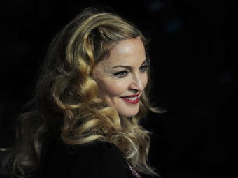 Мадонна заключила контракт на три альбома