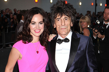 Гитарист The Rolling Stones стал отцом близняшек накануне 69-летия
