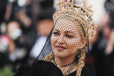 Мадонну «похоронили» в сети вслед за Диего Марадоной