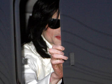 Майкл Джексон использовал 19 поддельных документов для покупки препаратов
